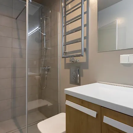 Chelmonskiego 8-03 By Farkas פוזנן