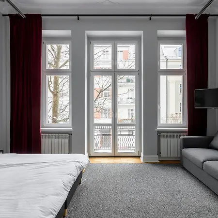 Chelmonskiego 8-03 By Farkas